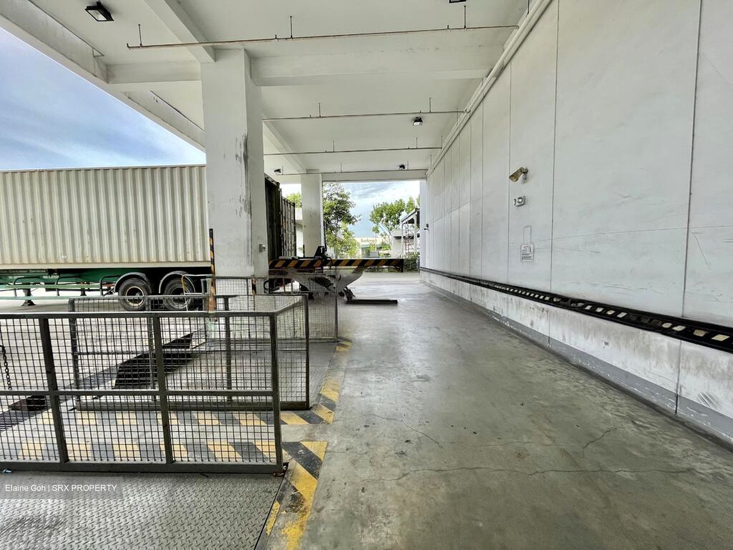 The Westcom (D22), Warehouse #566007791